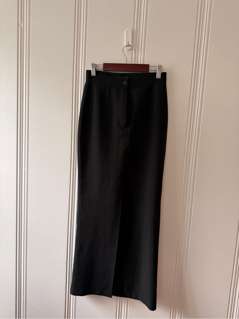 Sisley Black Tailored Skirt with Center Bow Detail